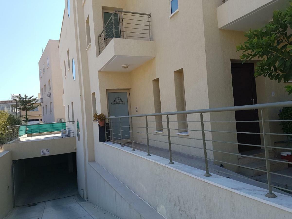 Kerynia Apartments Paphos Eksteriør billede