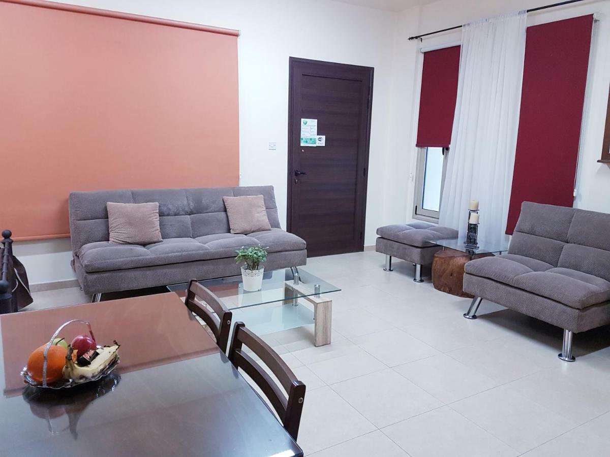 Kerynia Apartments Paphos Eksteriør billede