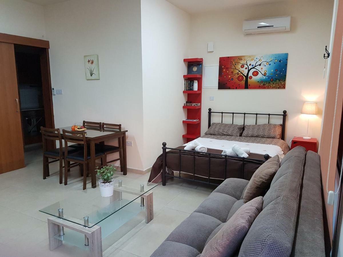 Kerynia Apartments Paphos Eksteriør billede